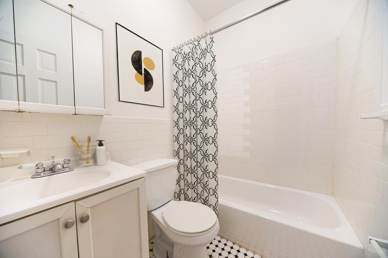 31 Saint Marks Place, Apt 1