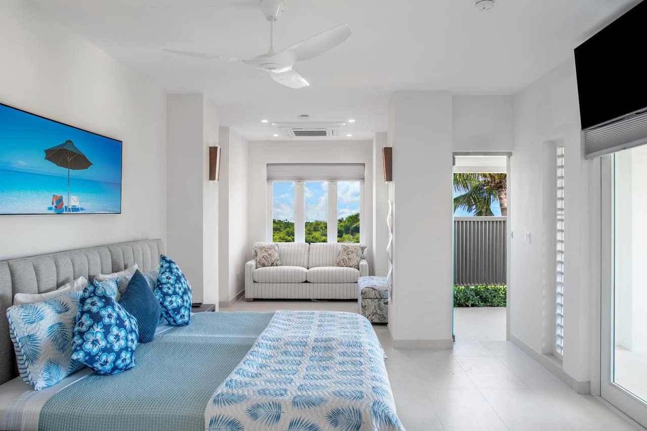Blue Lagoon Villa