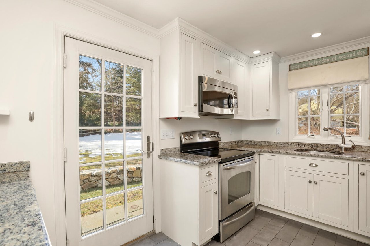 137 Long Lots Road