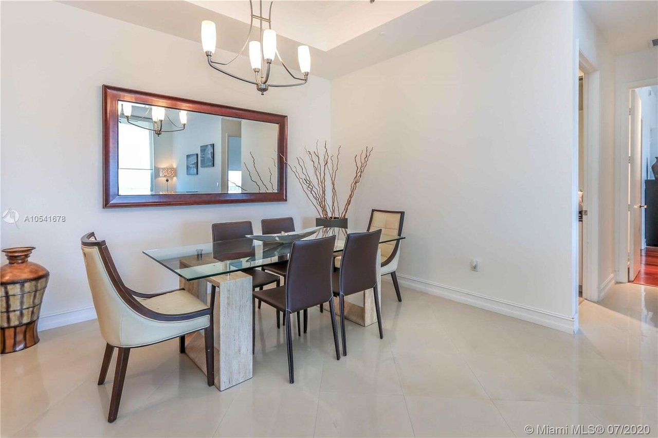 16001 Collins Ave, #3605