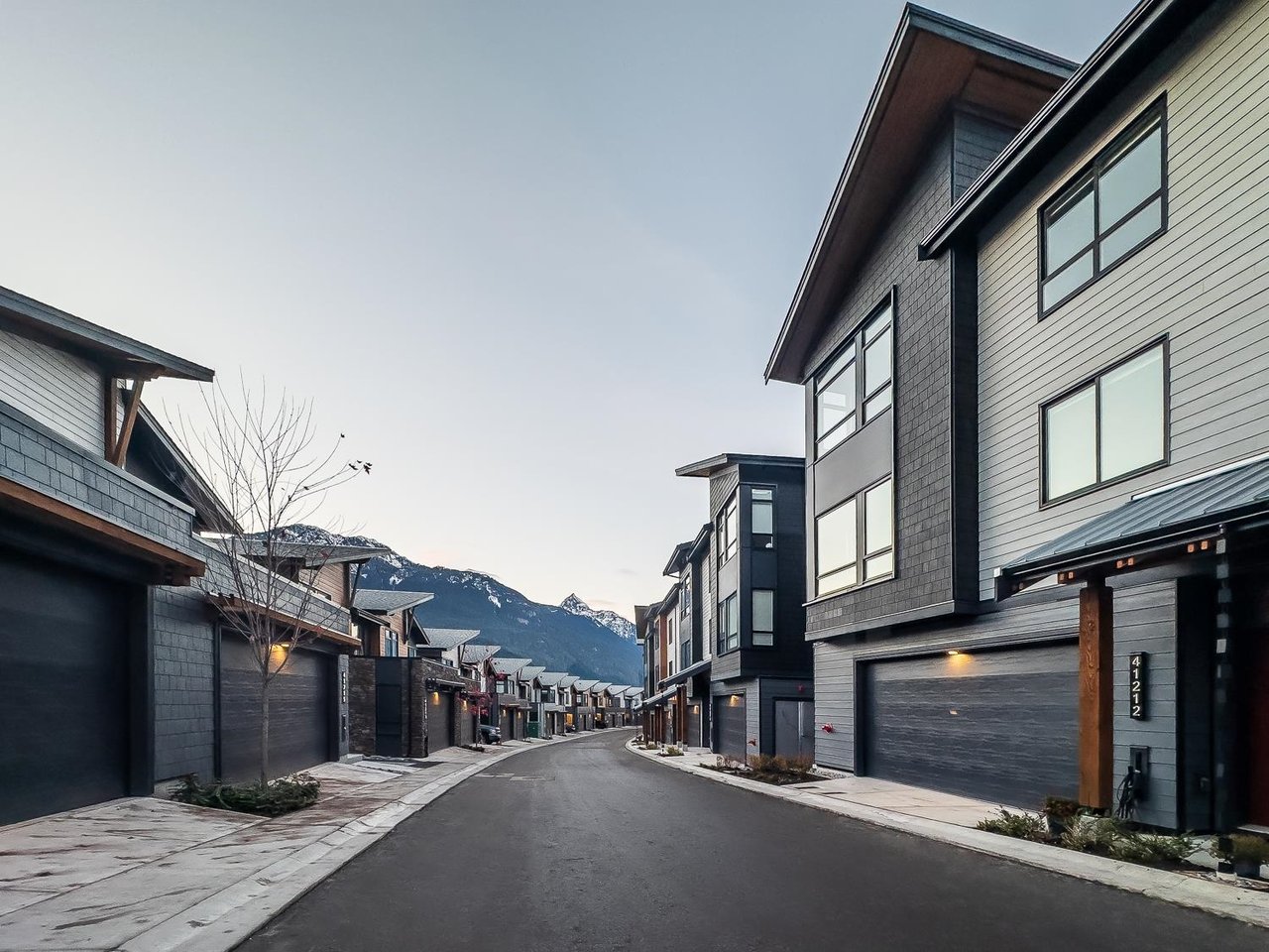 41212 Highline Pl