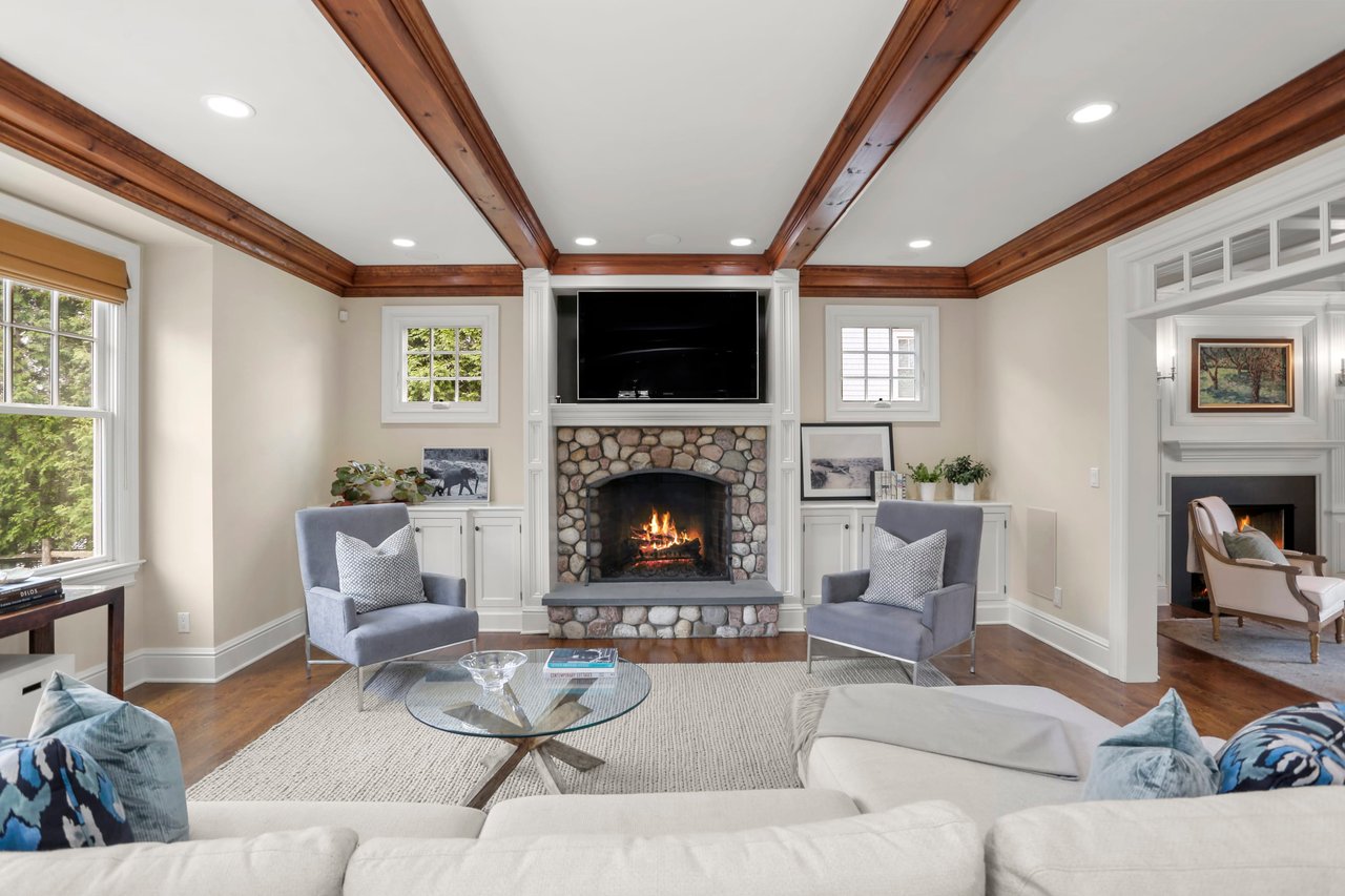 14 Woodhill Road