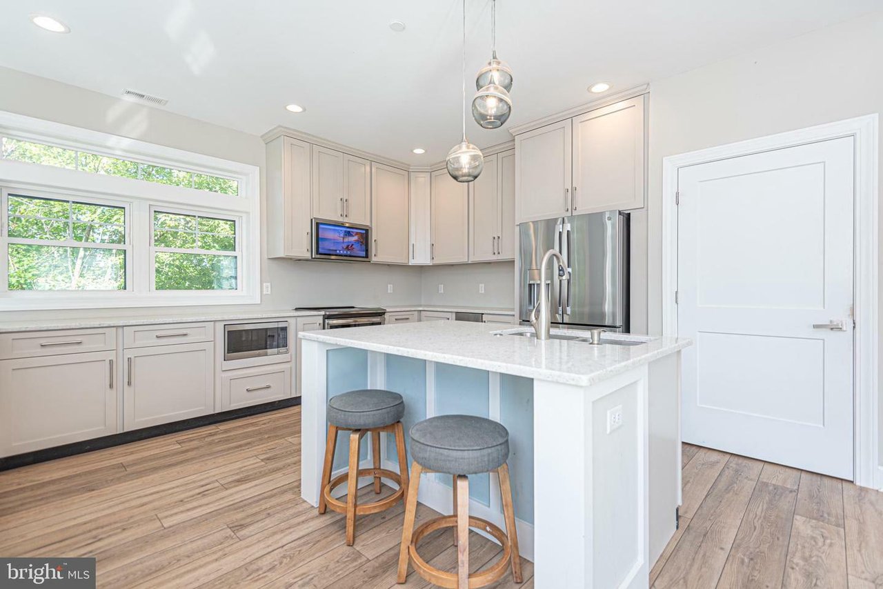 12121 Salt Point Rd