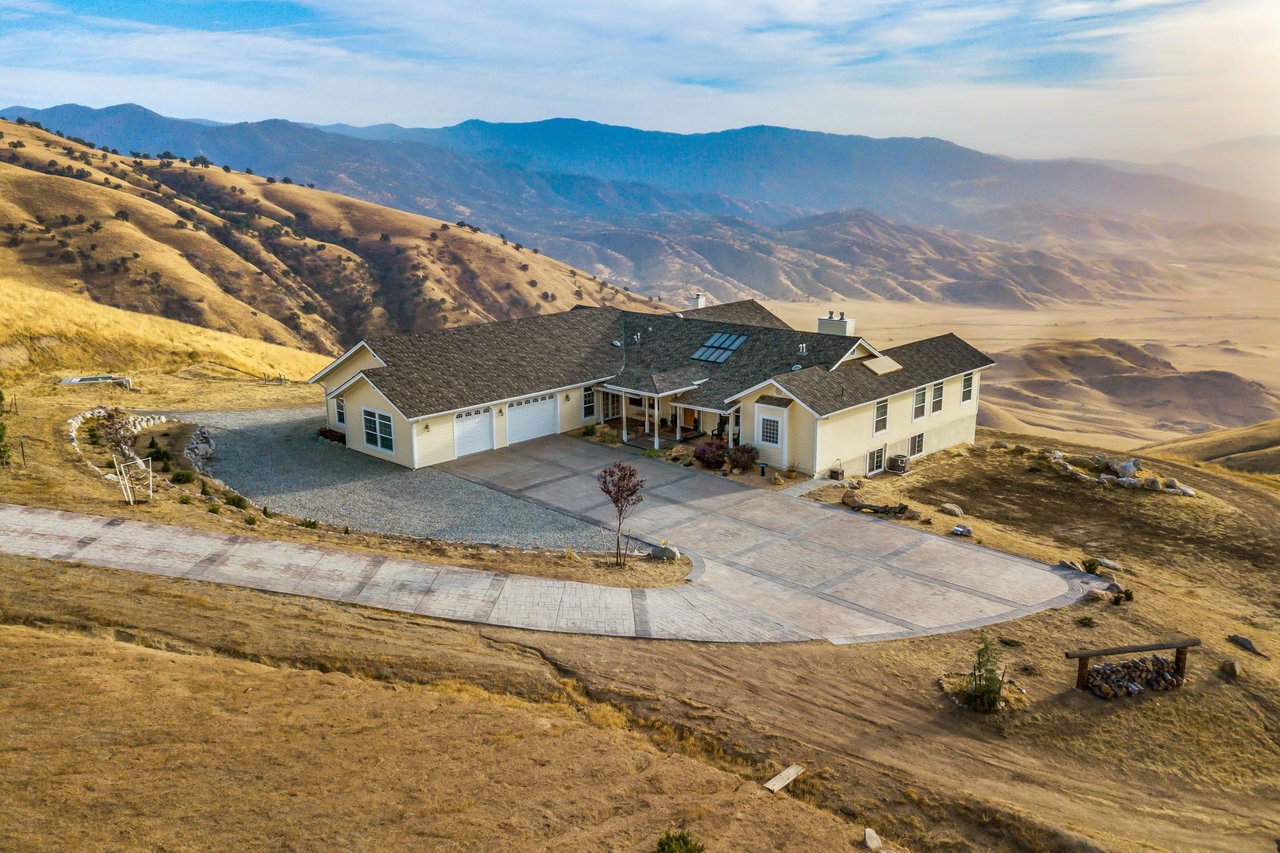 18211 Morgan Ct