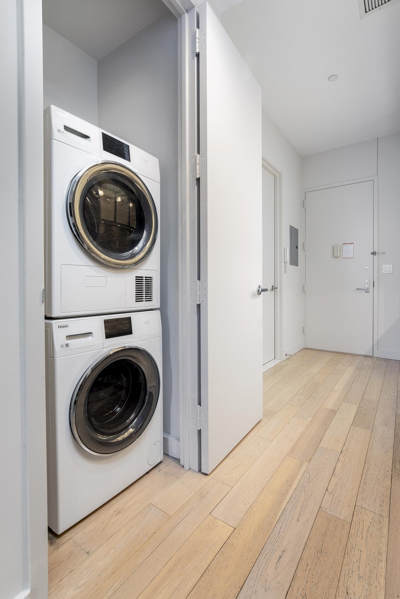 75 Wall Street, Apt 29L