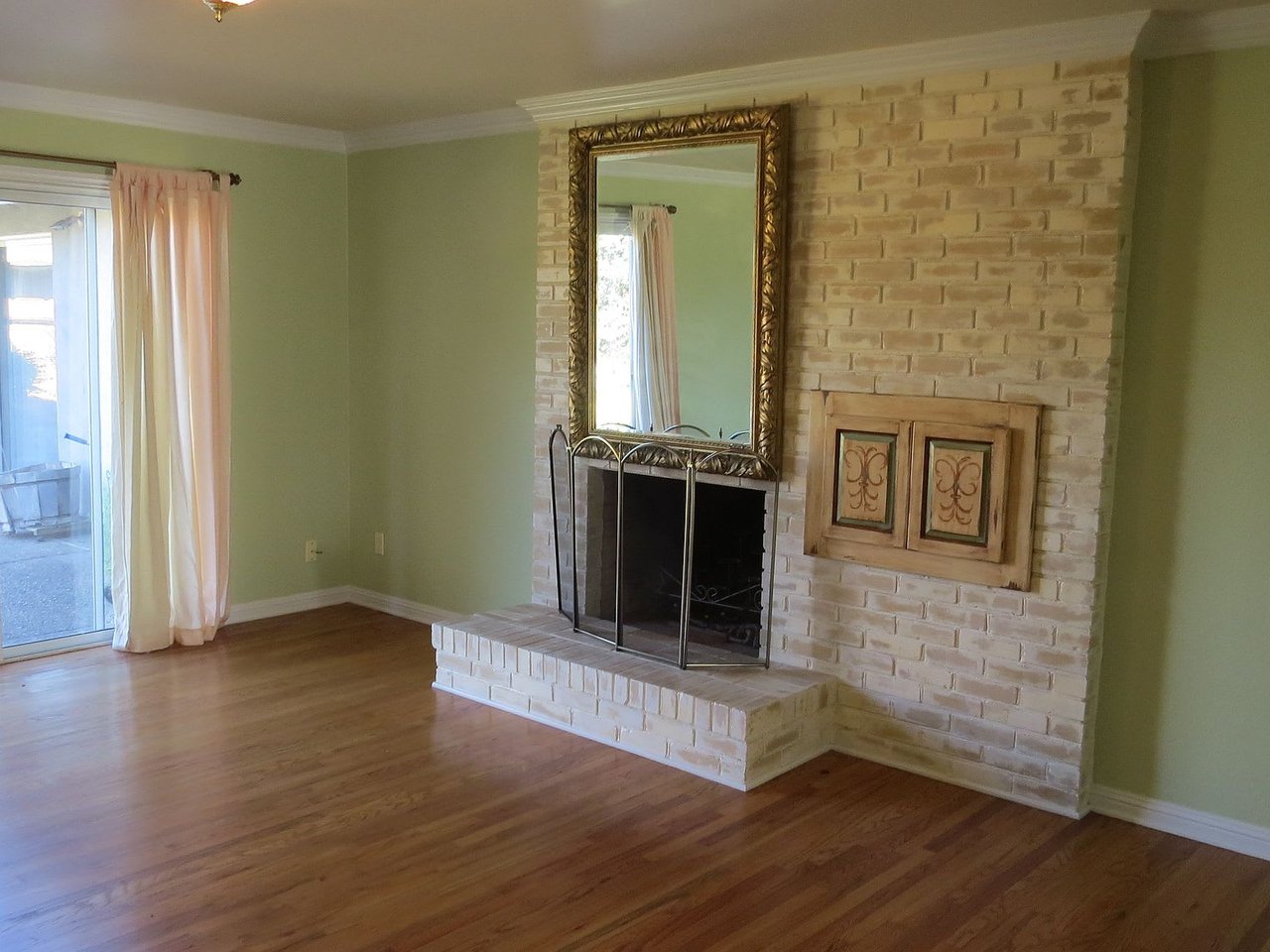612 Loma Vista Dr