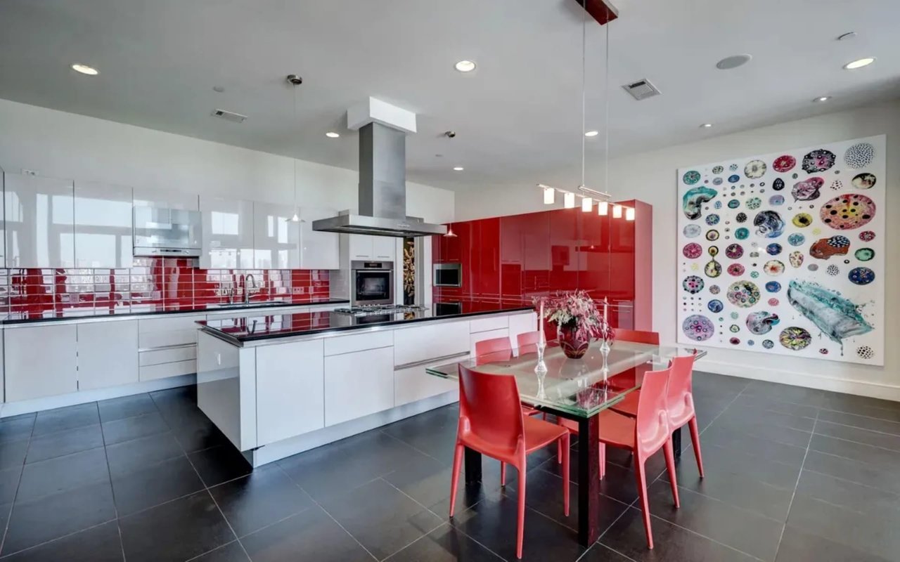 Cooking With Color: 5 Homes With Colorful Kitchen Cabinetry