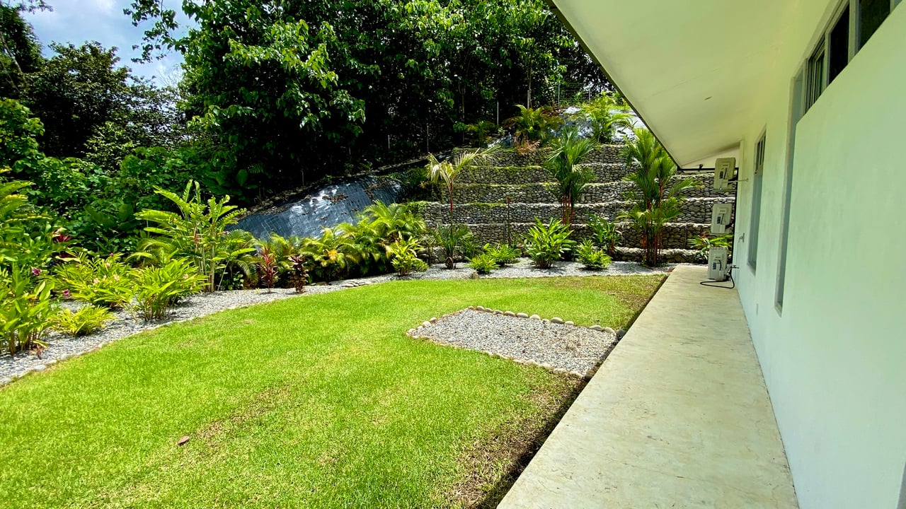 Modern Oceanview Infinity Pool Estate, Ojochal, Puntarenas