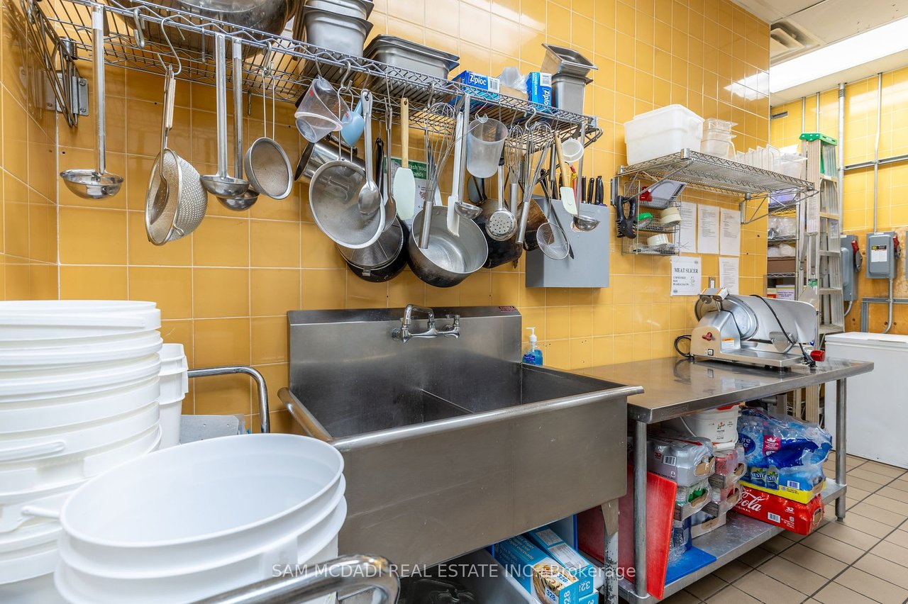 2501 Prince Michael Dr #6