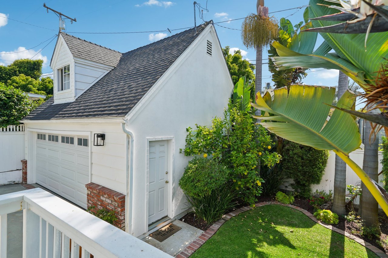 3108 N Poinsettia Avenue