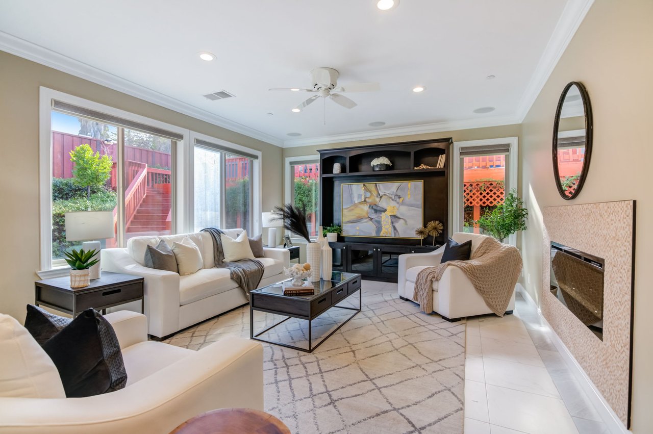 3902 Mars Court