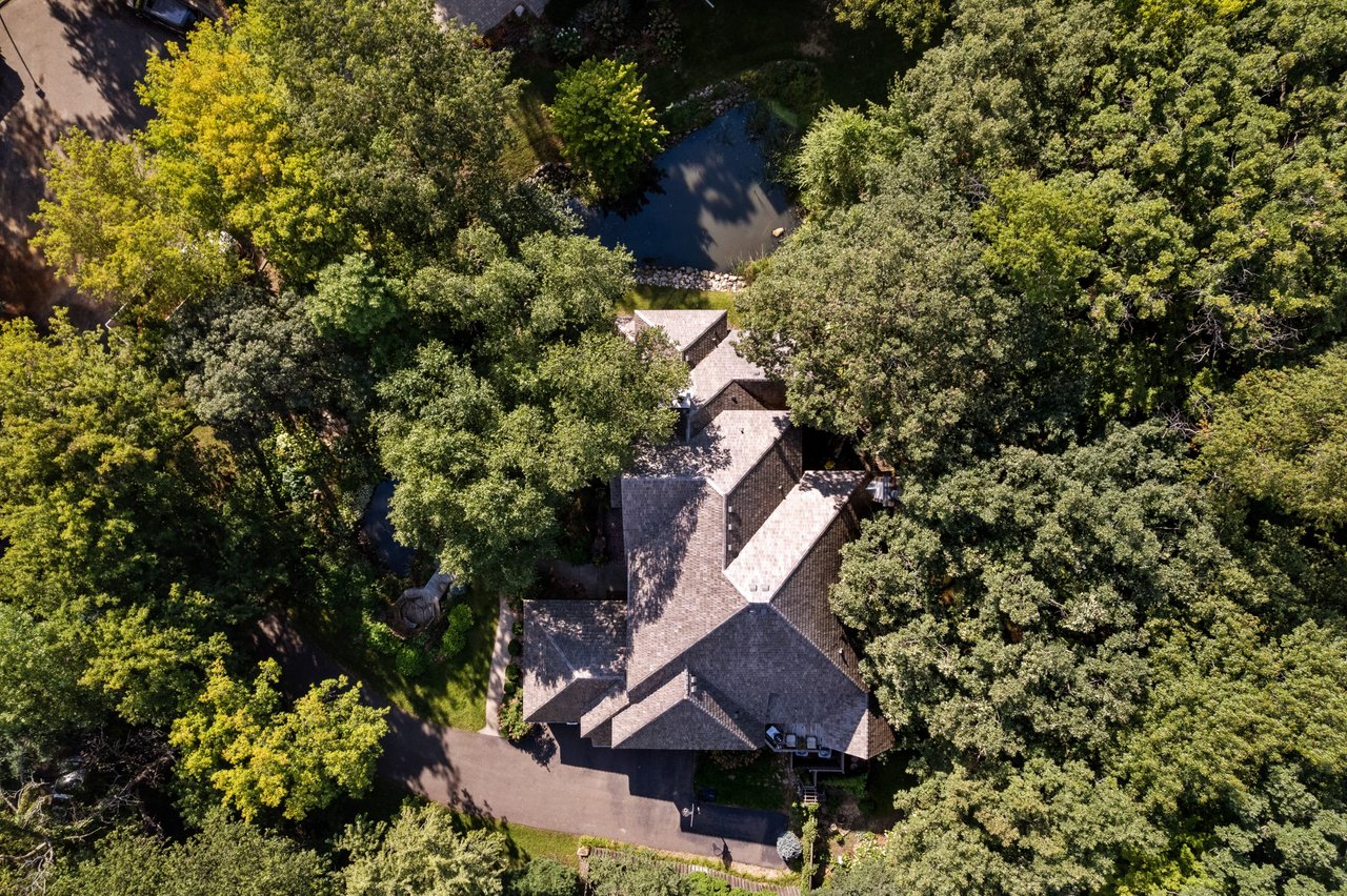 Extraordinary Country English Estate in the Heart of Minnetonka!