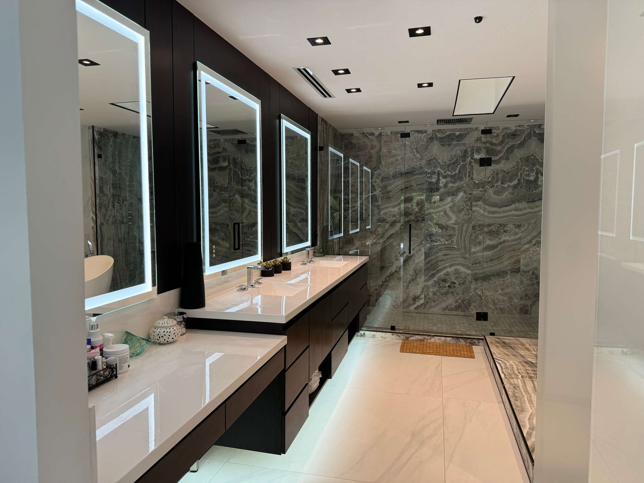 Diplomat  Parkway Hallandale Beach