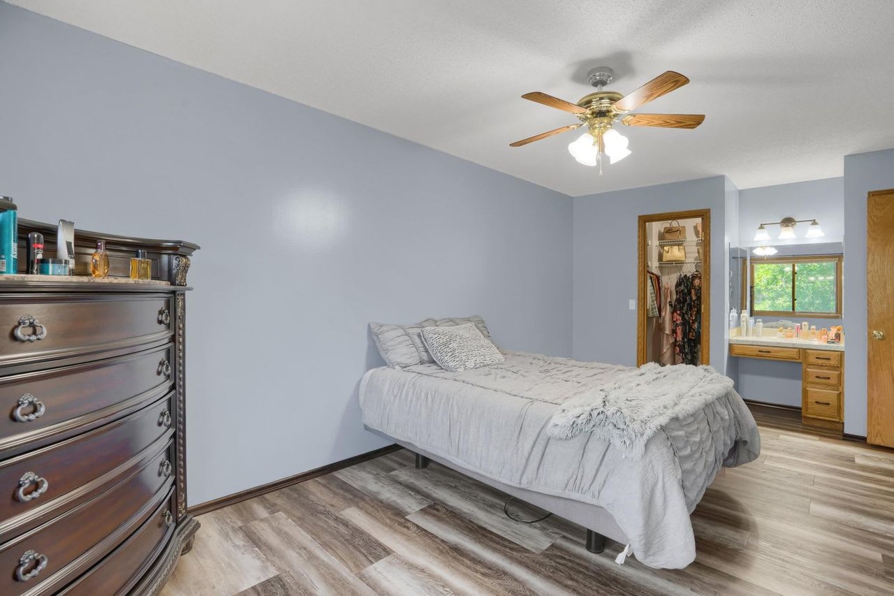 713 Evergreen Ct