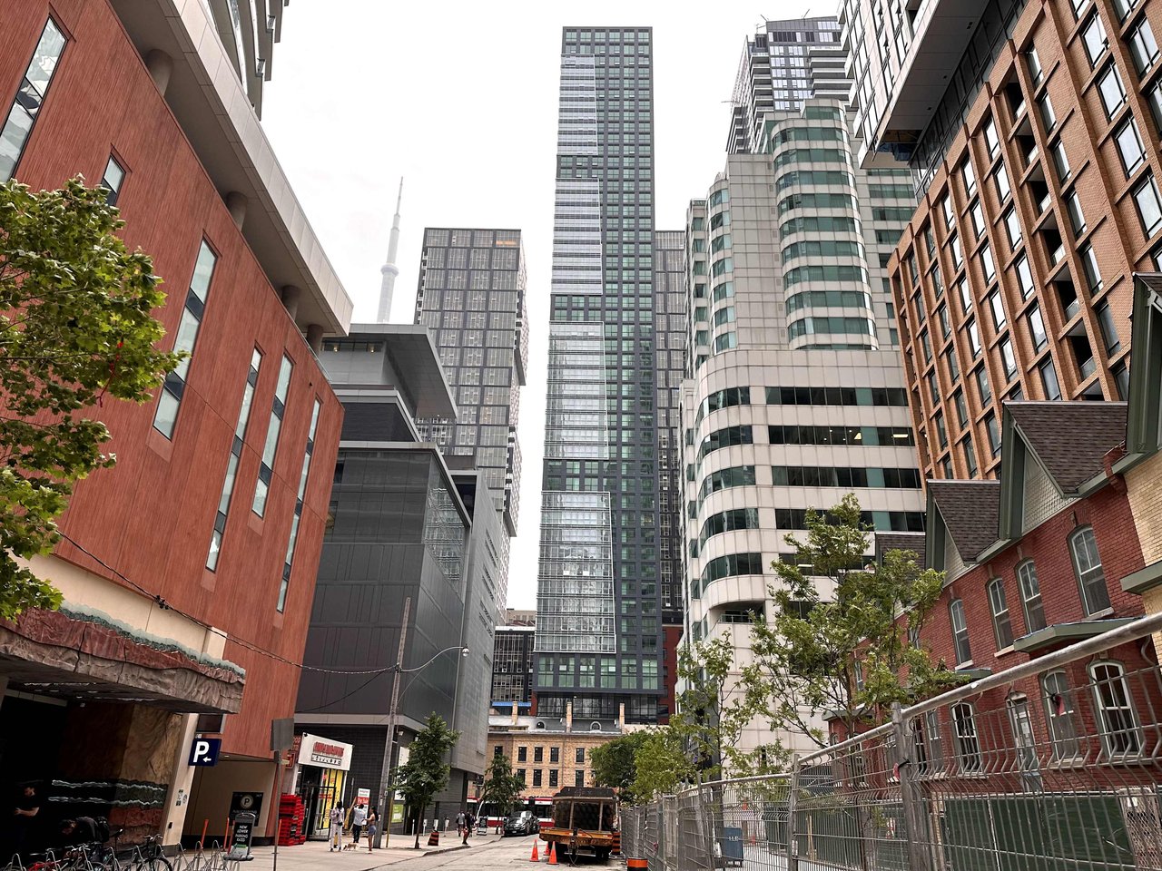 327 King St W, Unit 3601