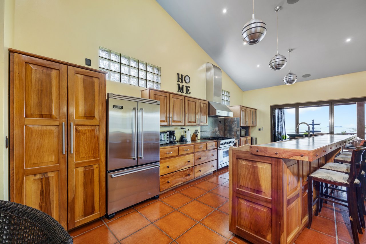 Titled Beachfront Luxury Estate, Flamingo, Guanacaste