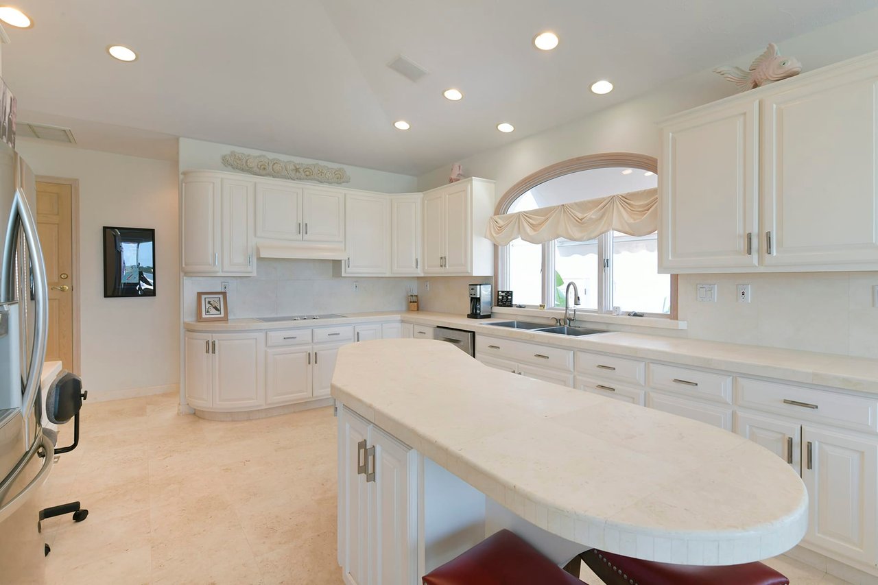 2460 Coco Plum Drive, Marathon FL