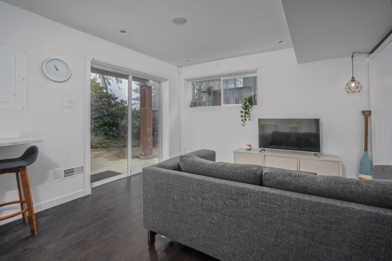 2959 Surf Cres