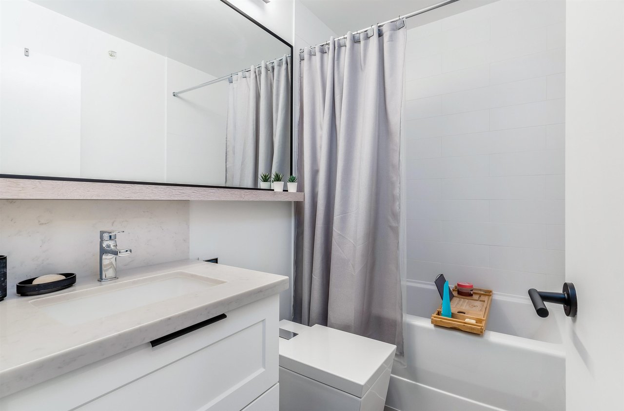 102-3105 St George St
