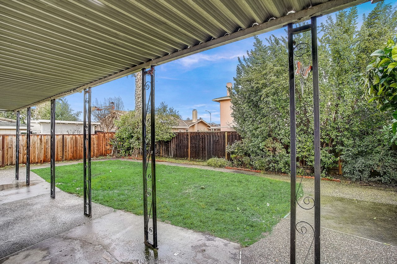 1216 Moonlight Way