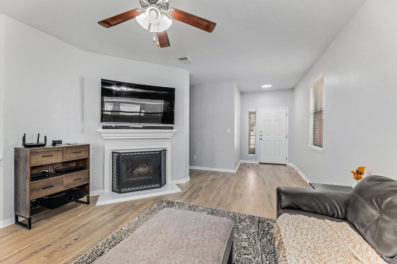 941 Hyde Park Dr, Round Rock, Texas 78665