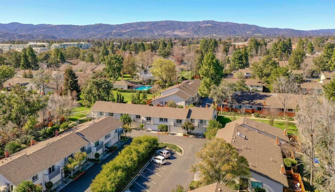 20173 Northcrest SQ