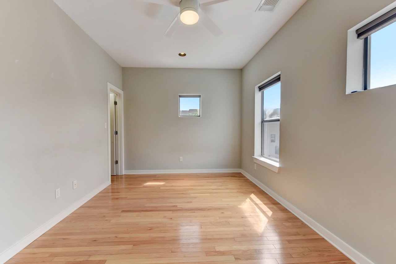 Modern 1/1 Condo in Vibrant South Austin for Lease!