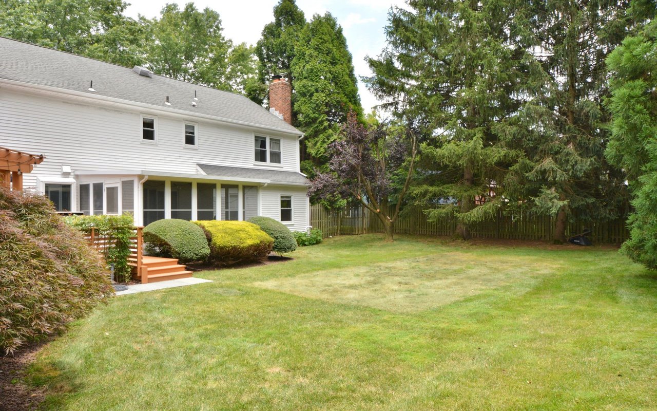 1 W CARTWRIGHT DR