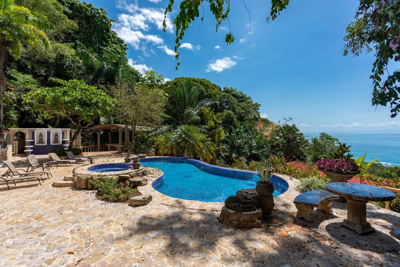 Private Ocean View Estate, Dominical, Puntarenas