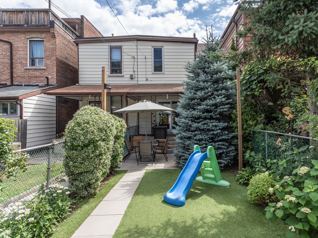 JUNCTION TRIANGLE TOWNHOME