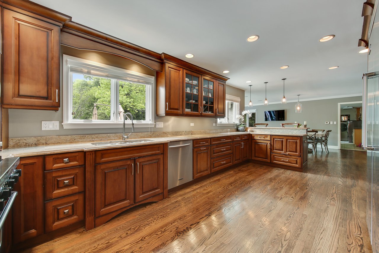 This stunning spacious home allows for the quintessential indoor/outdoor living