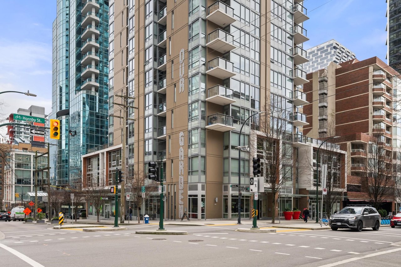 1107-1308 Hornby St