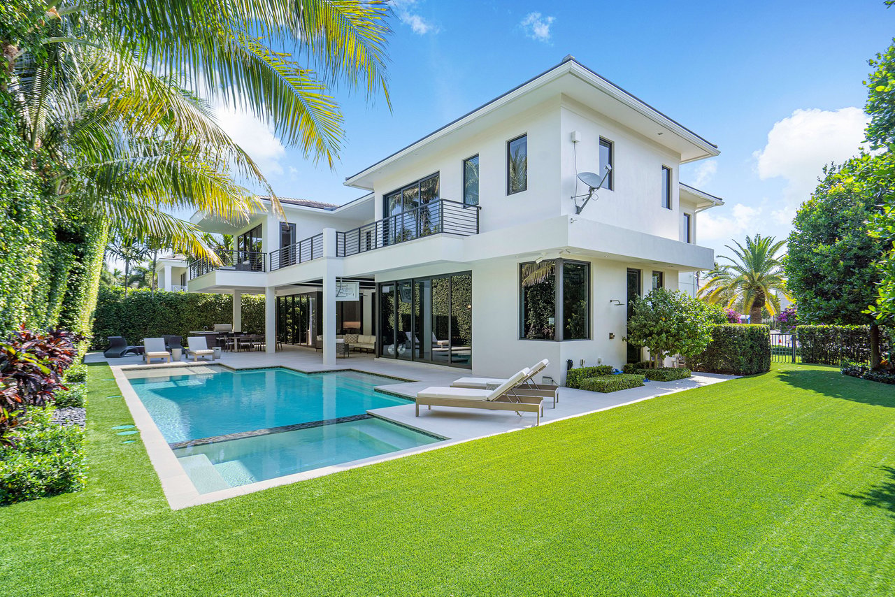 A New Signature Listing in Boca Raton's Royal Palm Yacht & Country Club