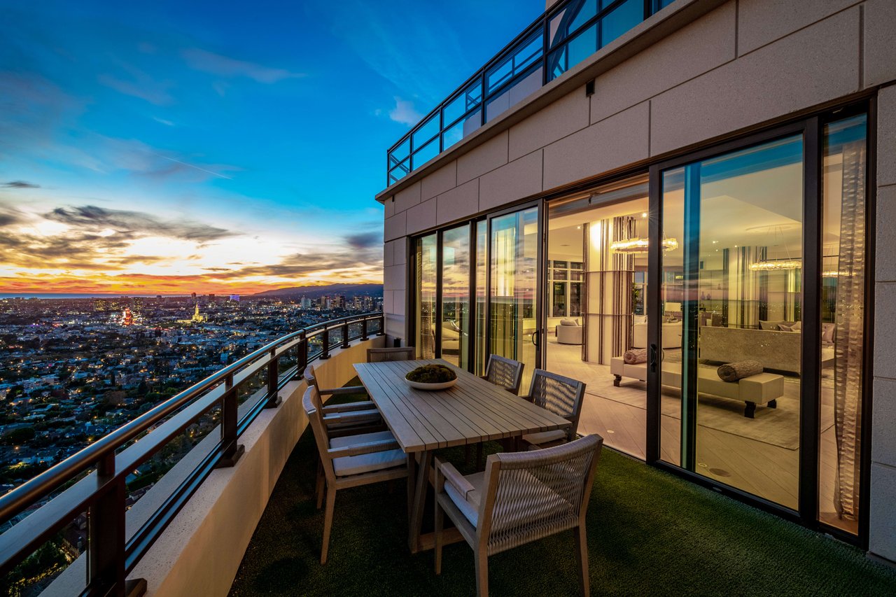 1 W Century Dr #36A, Century City