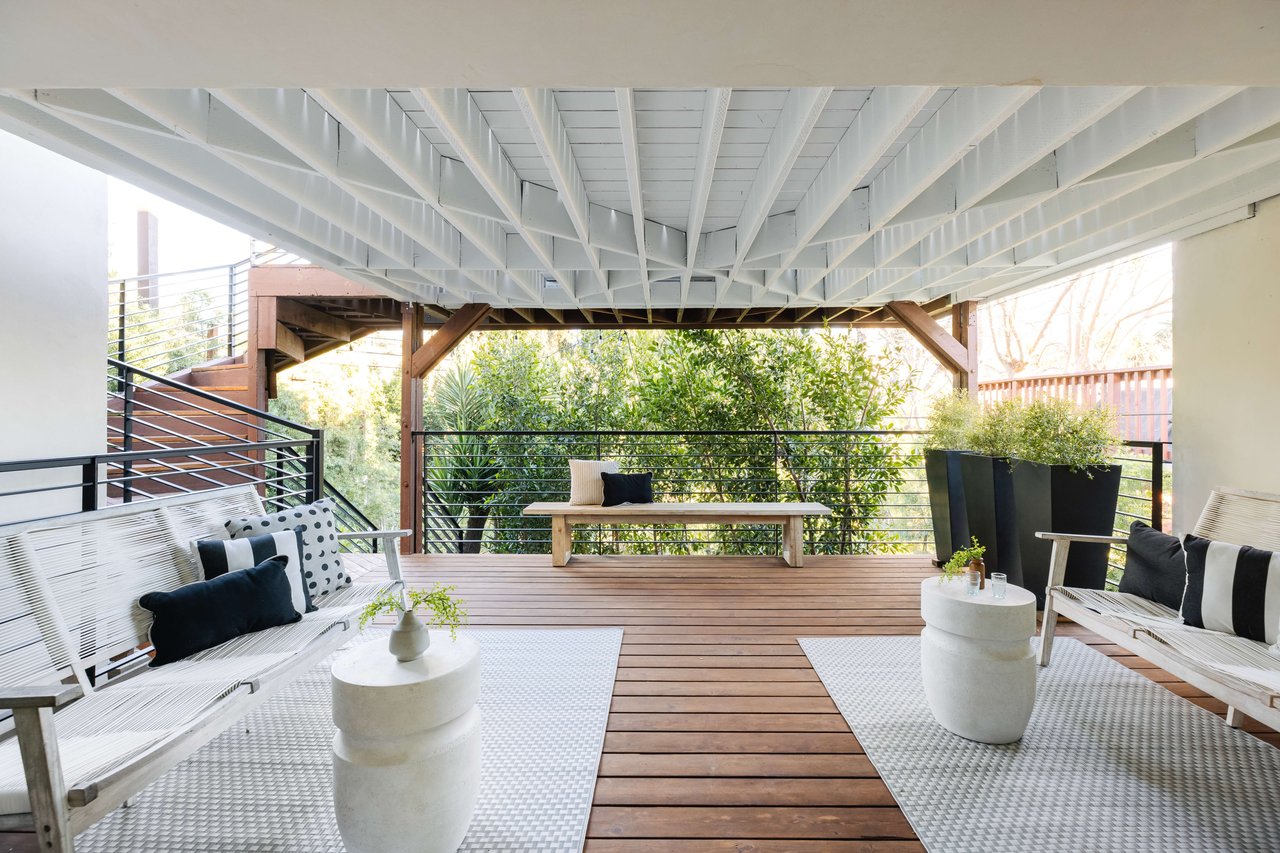 A Reimagined Silver Lake Bungalow