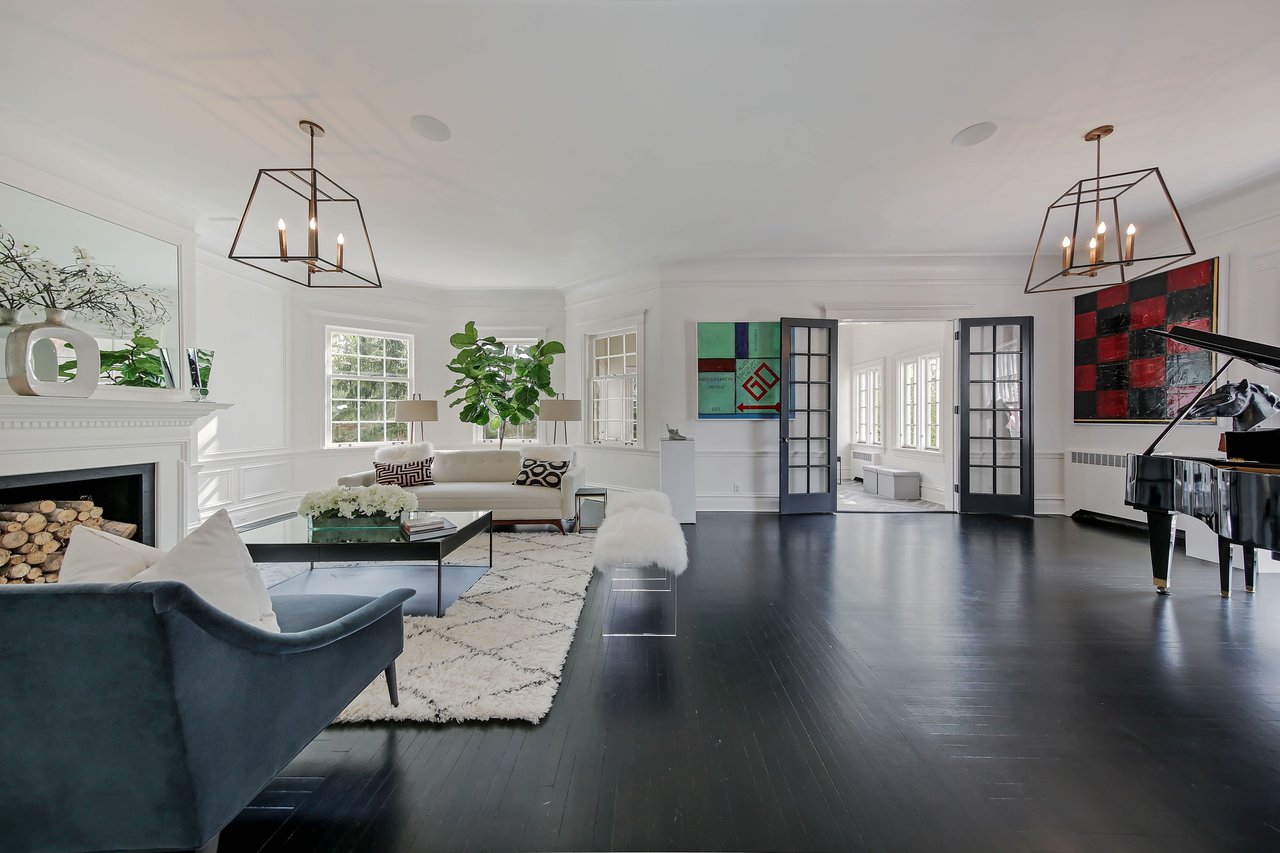 A fusion of the latest materials and finishes reinterprets its classic pedigree for modern living