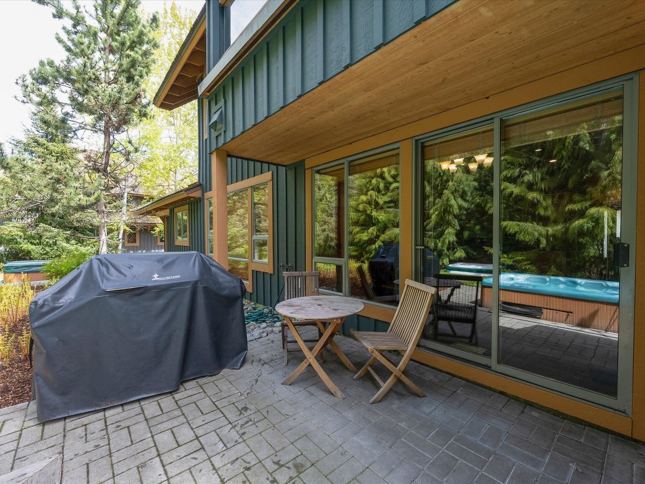4823 Casabella Cres