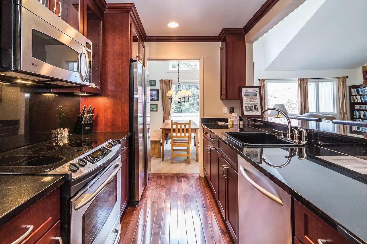 514 Pantigo Rd, #22