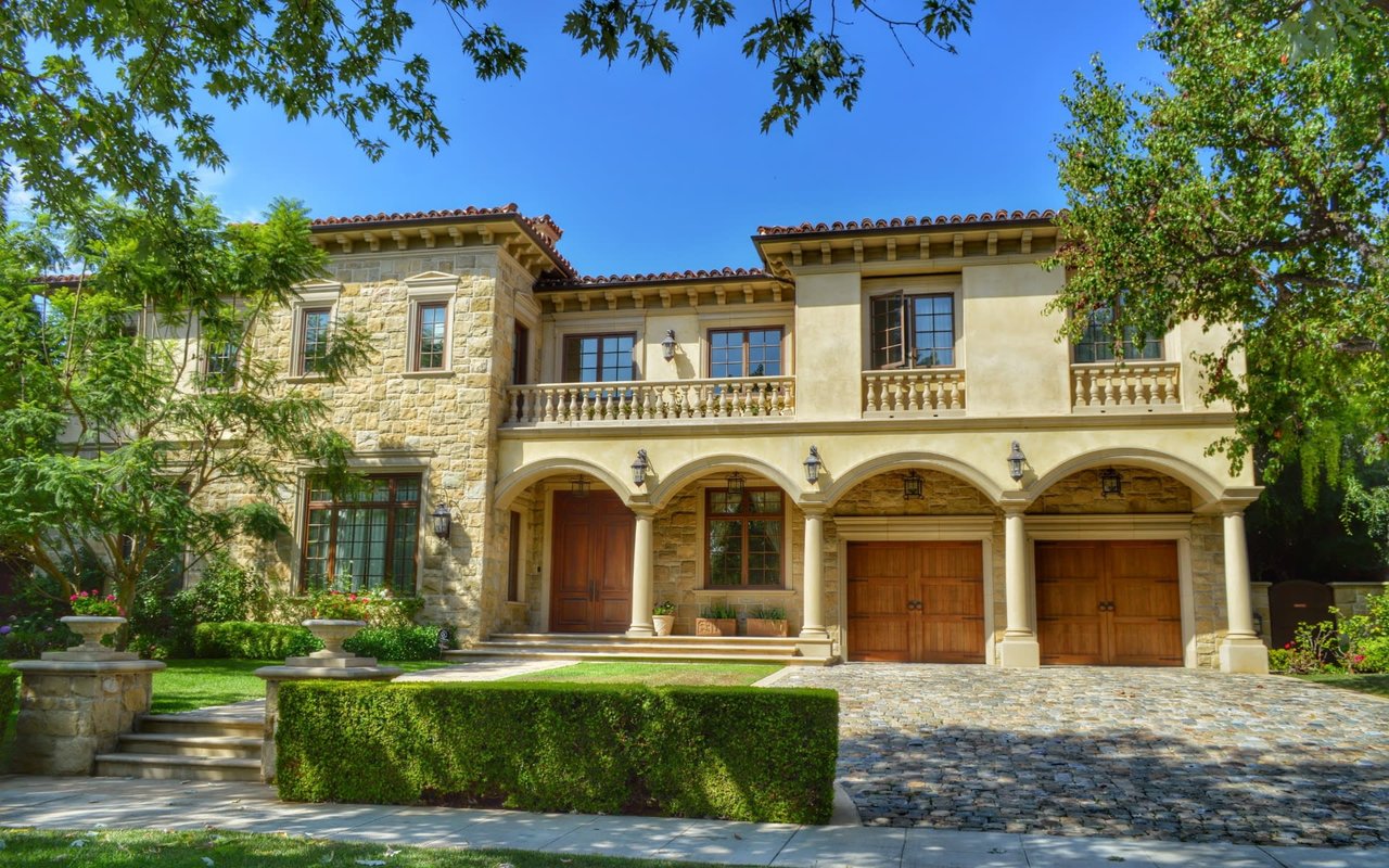 Medical Entrepreneurs Want $44M for Their Manalapan Mansion