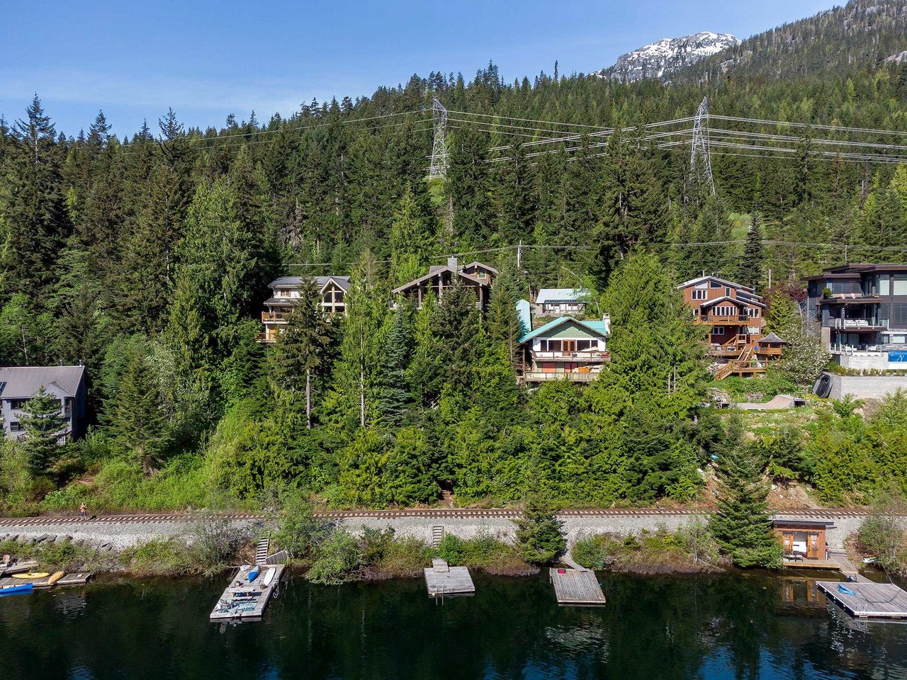 5698 Alta Lake Rd