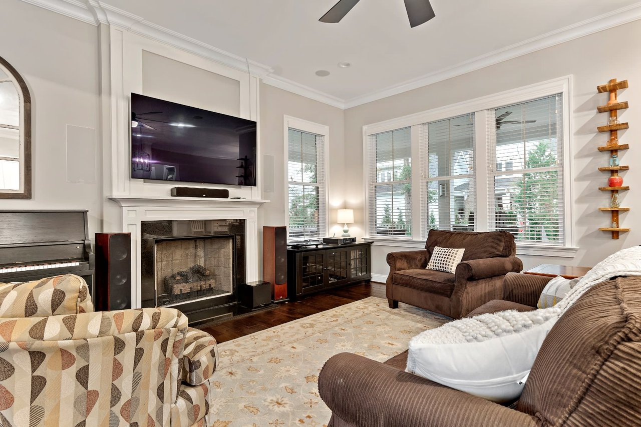 1400 Ascot Hill Terrace