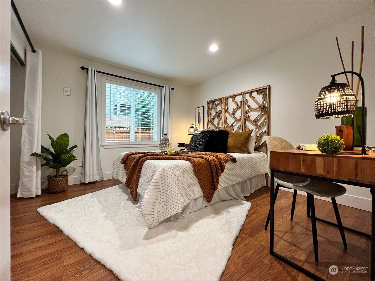 C110-21307 48th Ave