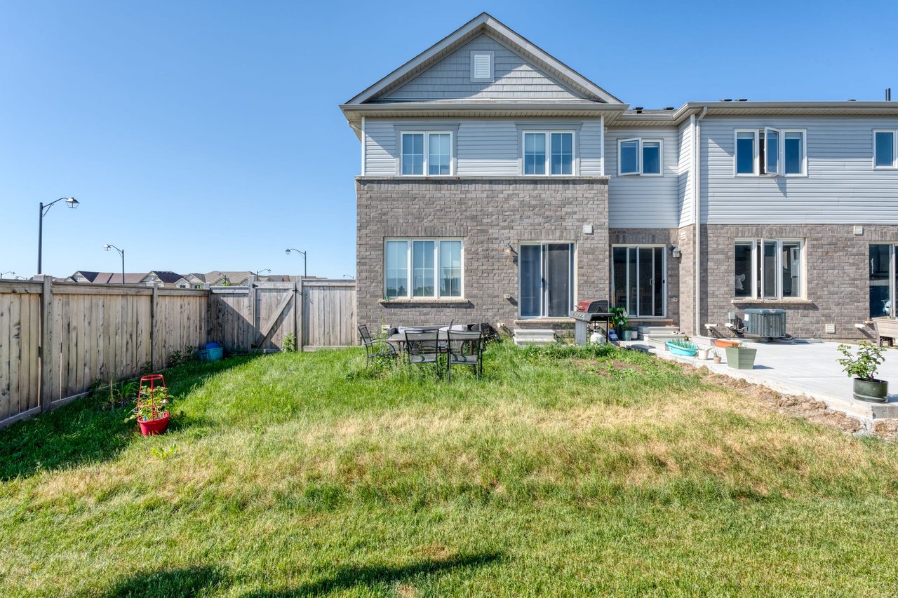 144 Maclachlan Ave