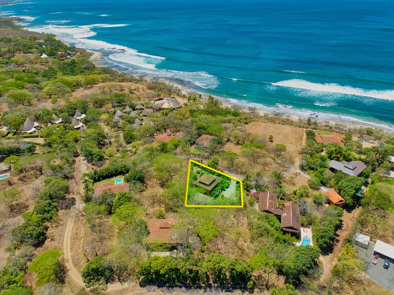 Modern Home in Beachfront Gated Community, Tamarindo, Guanacaste