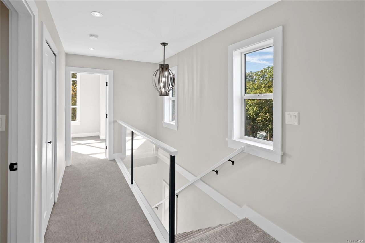 2706 Graham St, Victoria