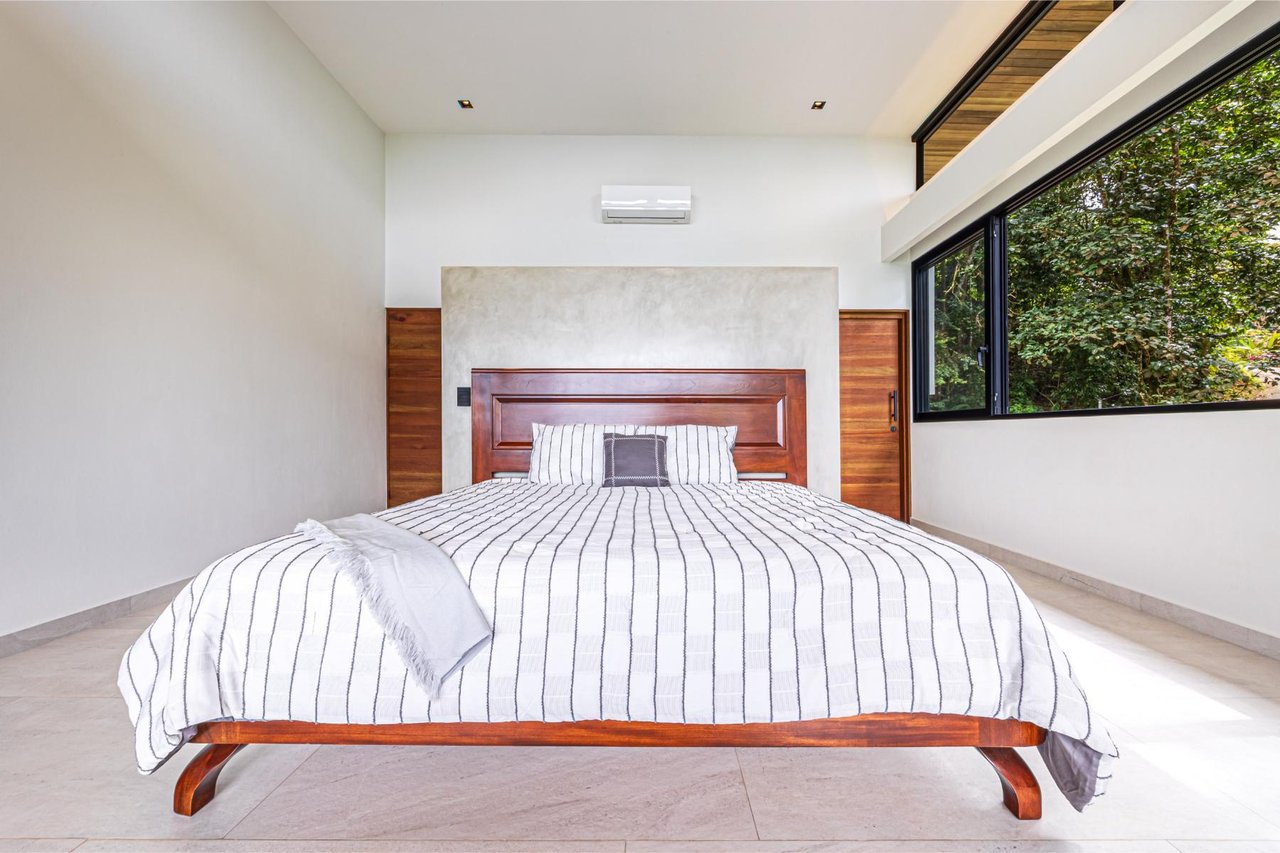 Private Waterfall Luxury Estate, Dominical, Puntarenas