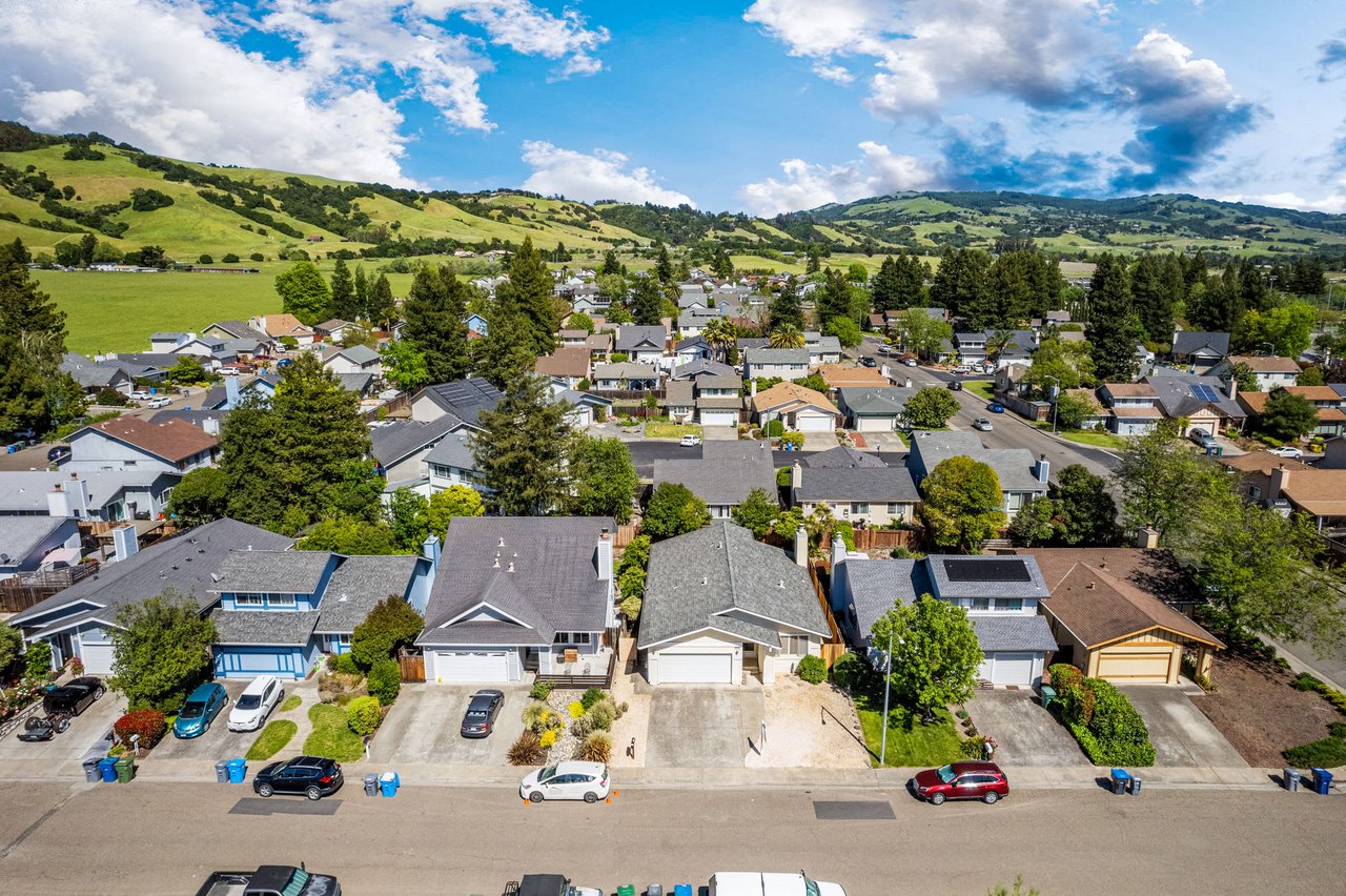 Single Level Home in the Coveted G-Section of Rohnert Park