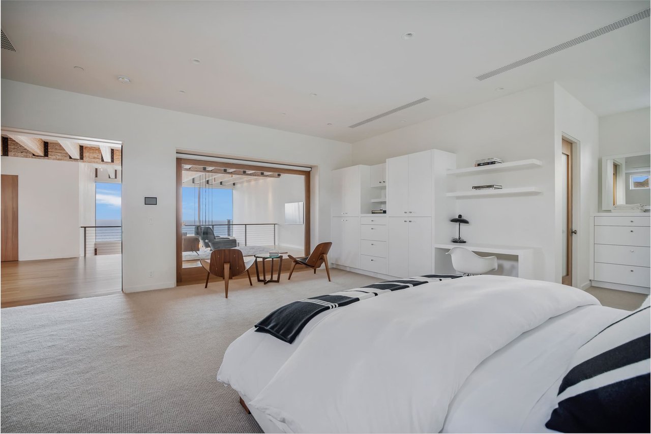 23800 Malibu Crest