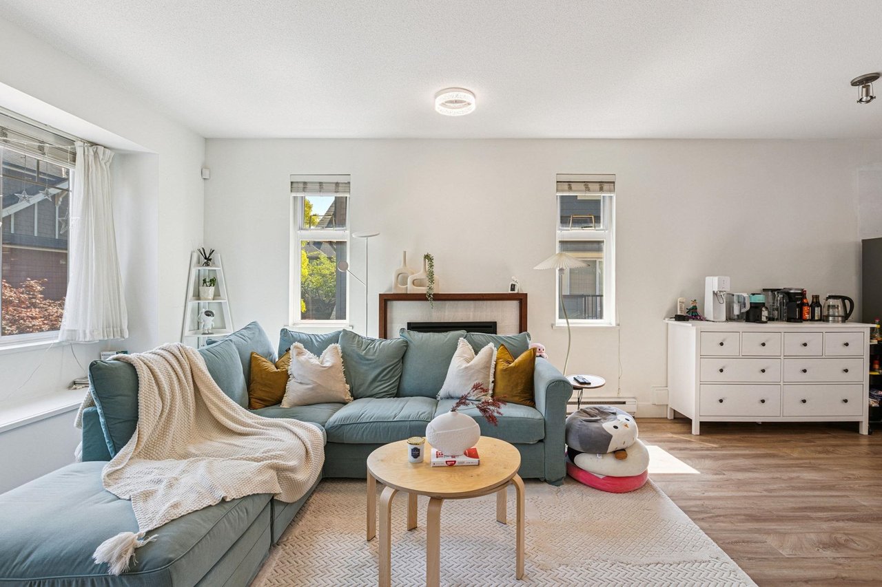 22-9628 Ferndale Rd