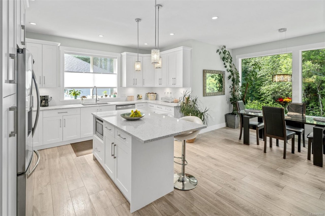 2544 West Trail Crt, Sooke